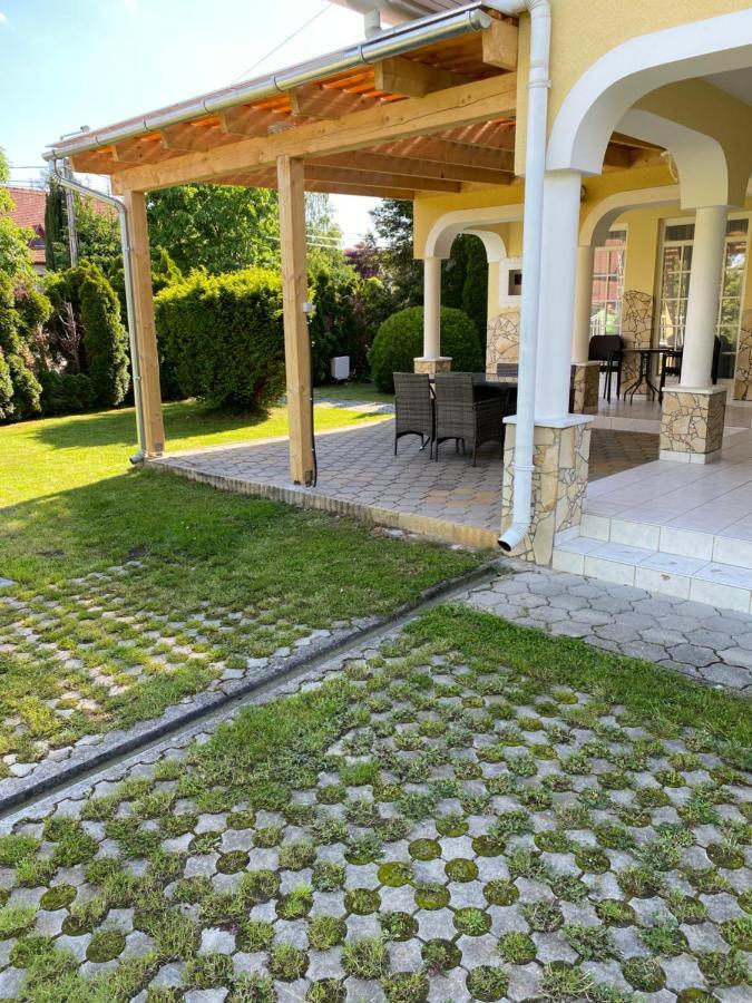 Pacsirta Apartman Lenti Ngoại thất bức ảnh